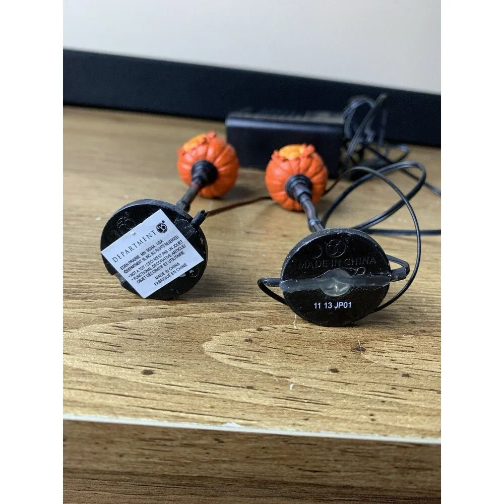 Dept. 56 Halloween Evil Pumpkin Lampposts Set Of 2 Village Accessories 4033847